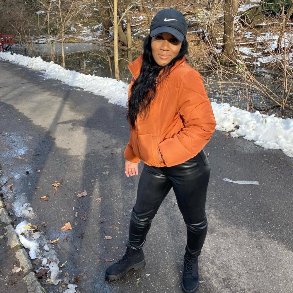 Meet your Posher, Naomi